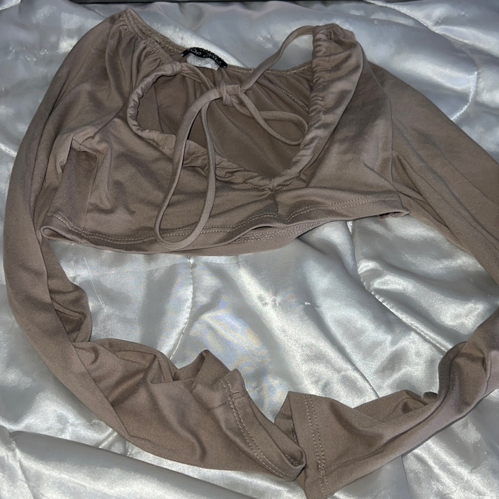 Cream, tie, u-neck, crop top